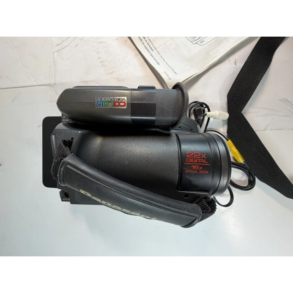 Panasonic PV-D406 Camcorder